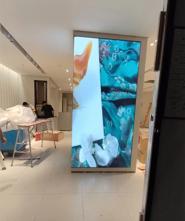 龙湾商场门店转角LED显示屏